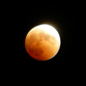 2004-10-27 21-06-54_Lunar-eclipse_032.jpg